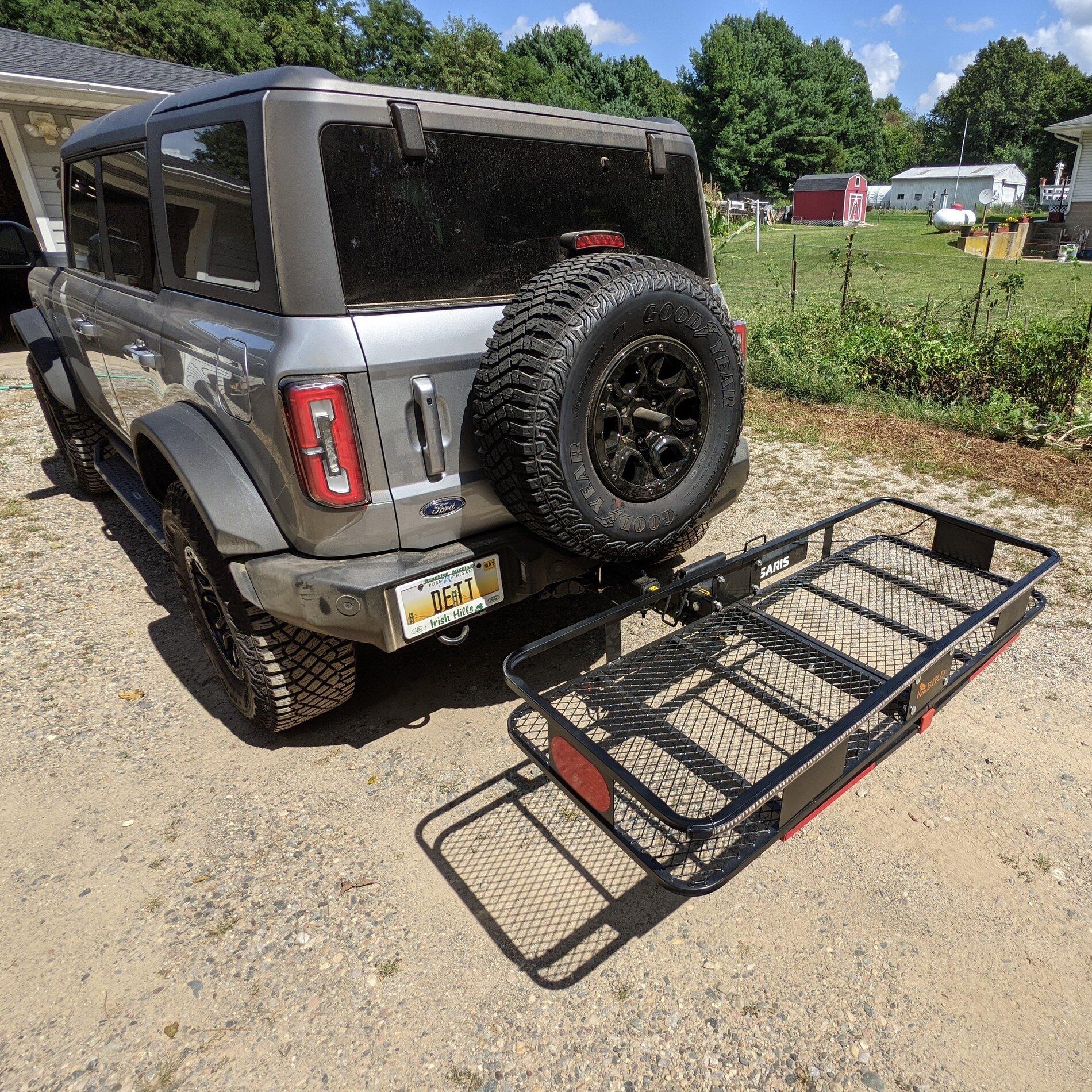 Ford Bronco Curt folding cargo basket PXL_20210829_171637196~2