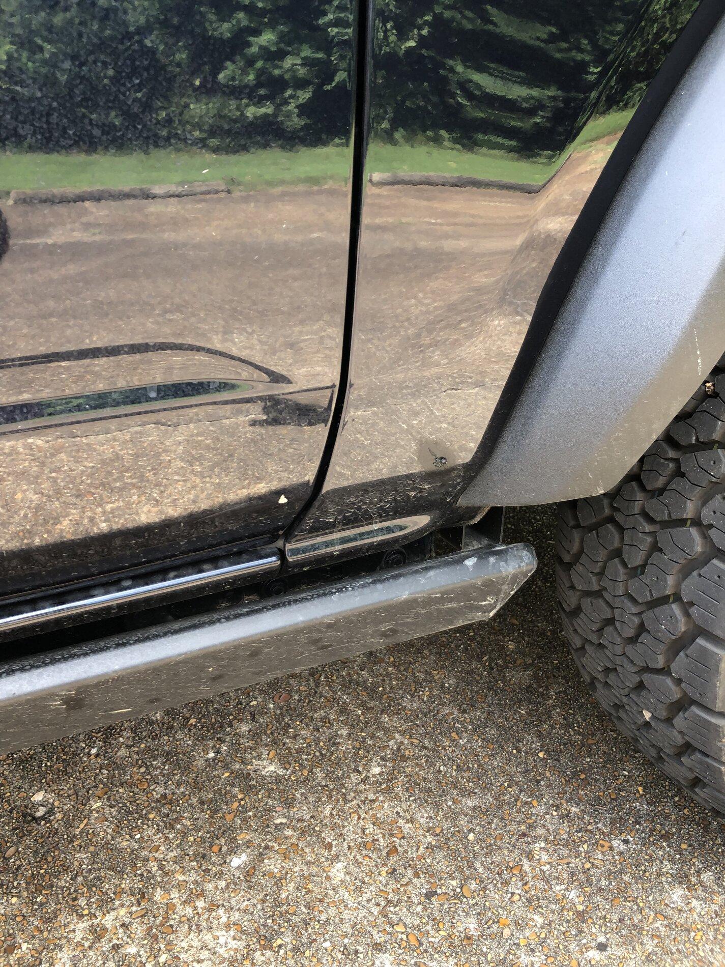 Ford Bronco Chipped paint putting door back on EFE8F1C3-8FBF-492D-B3B9-A0EF8F36BC9F
