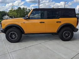 Ford Bronco Test Drove a Bronco Badlands & Wrangler 4xe Rubicon Bronco Side vi