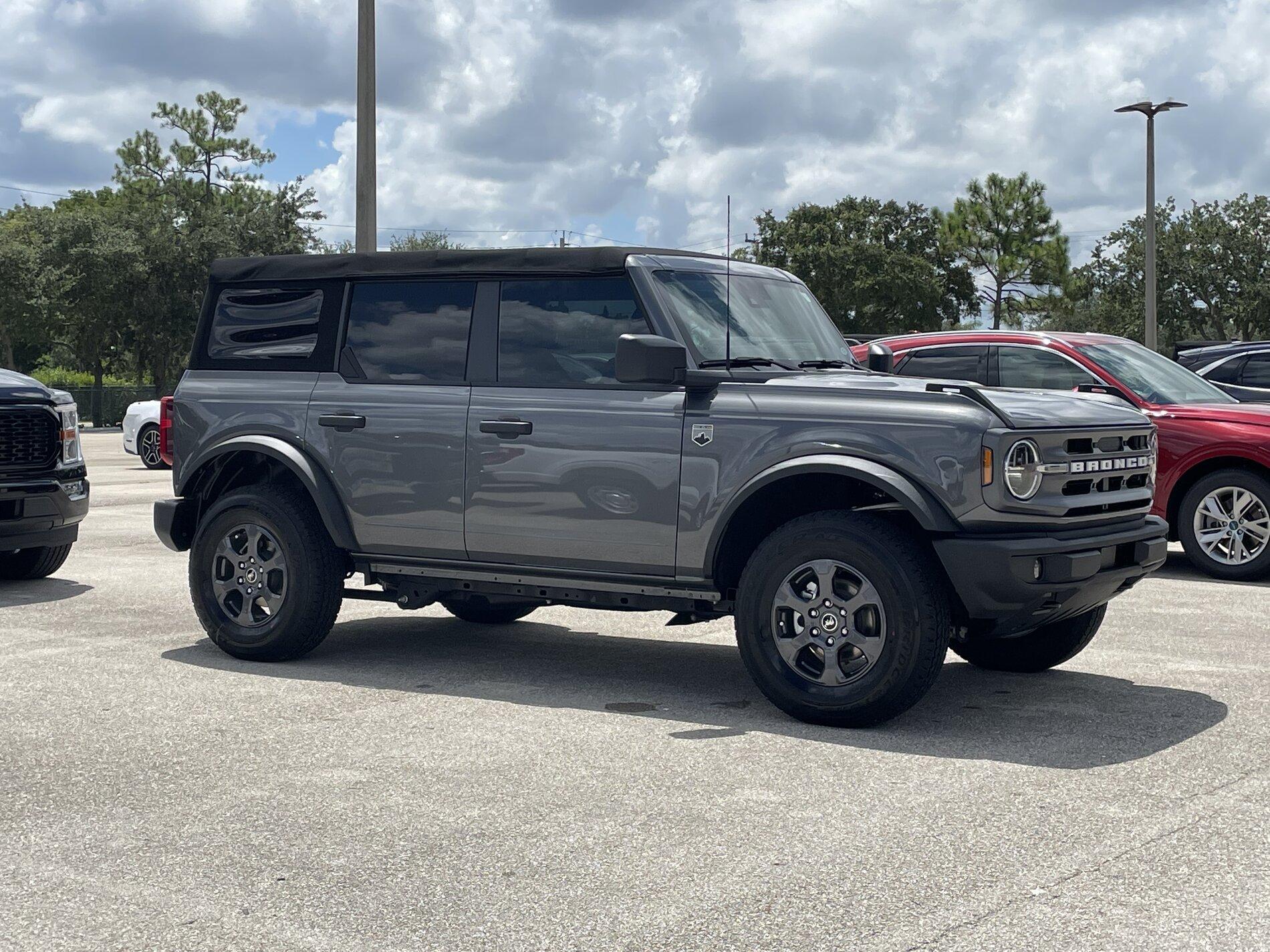 Ford Bronco CARBONIZED GRAY Bronco Club IMG_0177.JPG