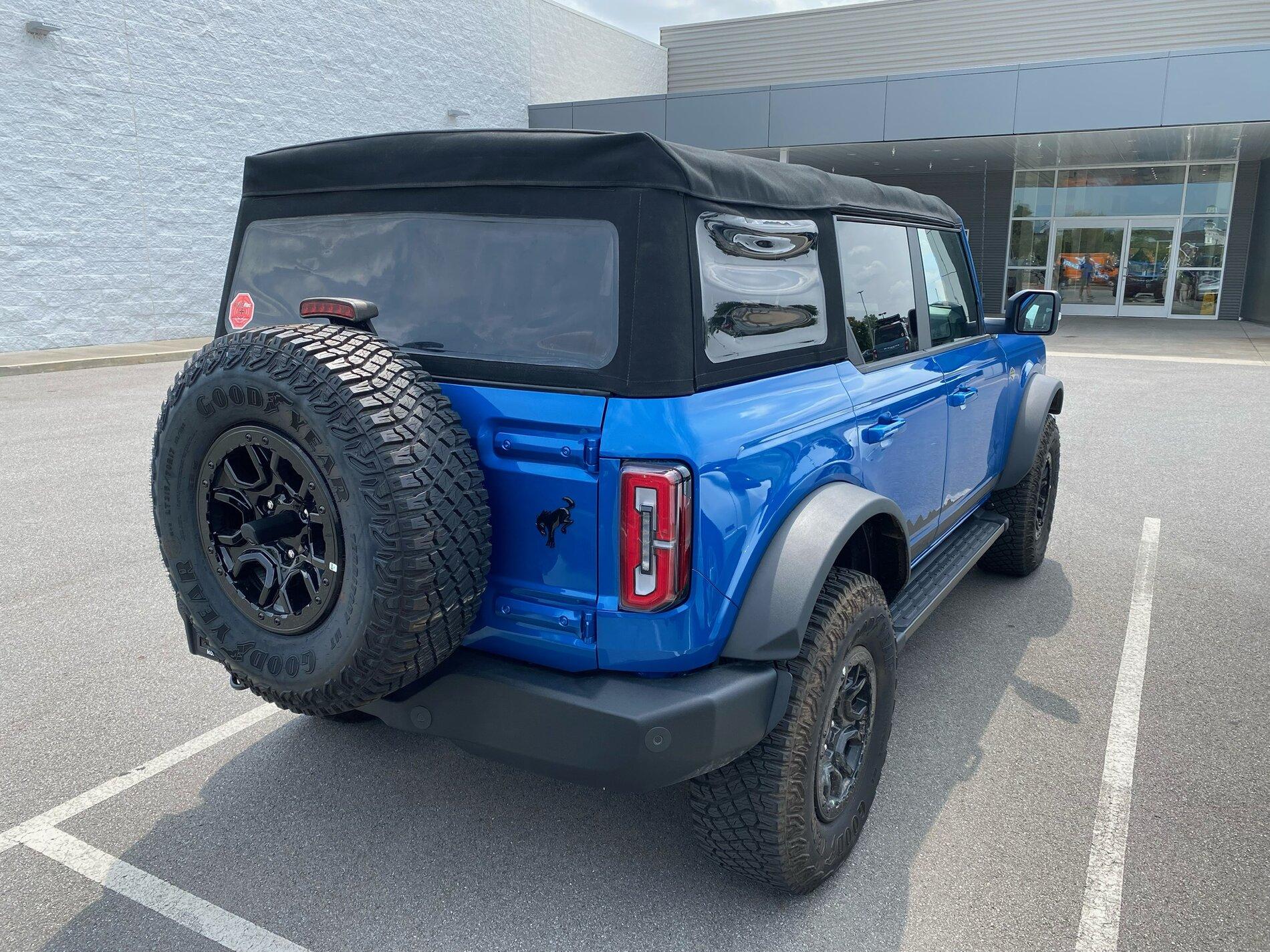 Ford Bronco Factory blacked out Bronco emblems and logos? A25EB5F4-A9EE-4866-82BC-8A335ED64D88
