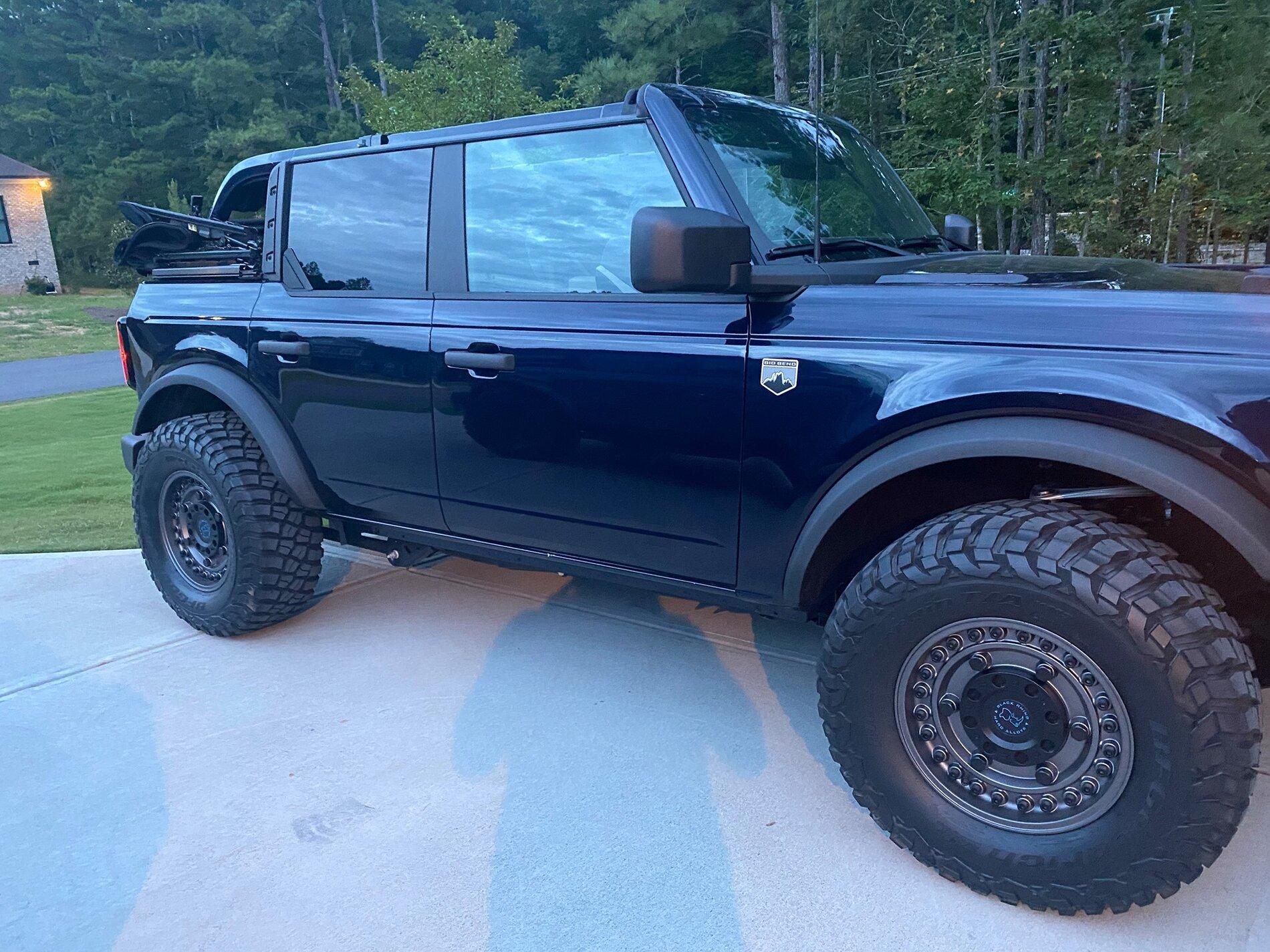 Antimatter Blue Bronco Big Bend Black Rhino Armory Wheels 315:70:17 KM3 Tires 3.jpg