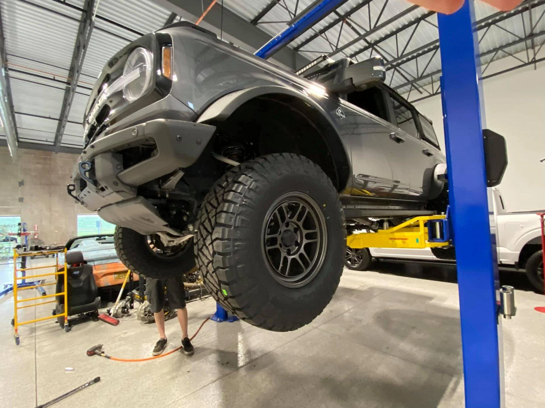 Ford Bronco CARBONIZED GRAY Bronco Club 241415270_10218283863078546_6920540643706792628_n