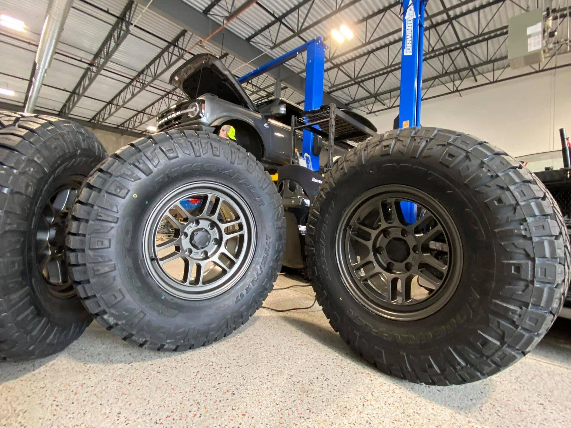 Ford Bronco CARBONIZED GRAY Bronco Club 241359094_10218283864358578_2089681829971687531_n