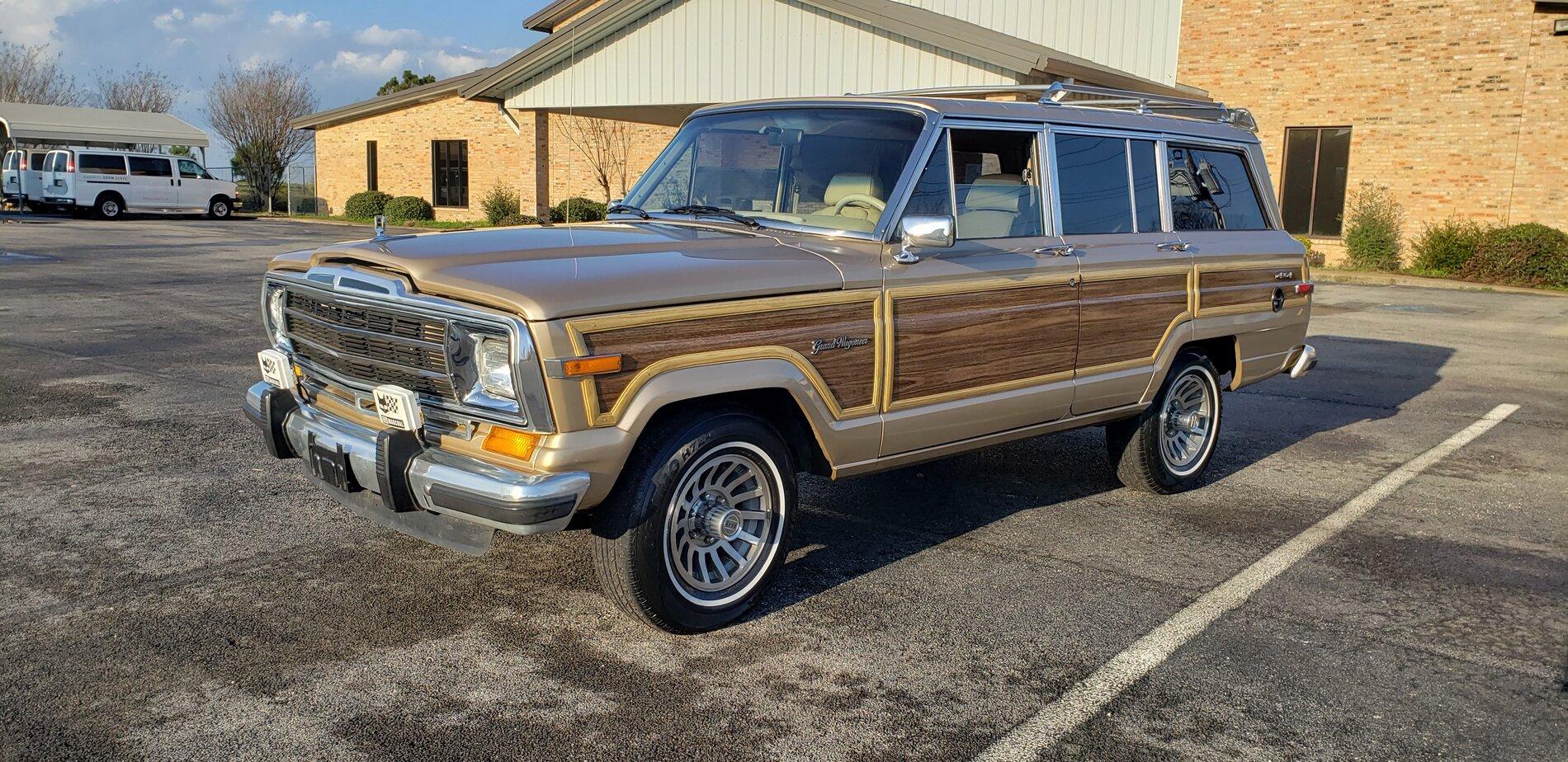 Ford Bronco Jeep origins... Ford? 20210130_163543