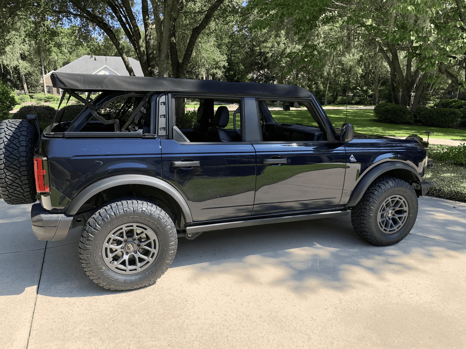 Ford Bronco AMB Black Diamond Build: 33" Nitto Ridge Grappler tires + 17" RTR satin charcoal. Stock suspension tempImageDX6kSj