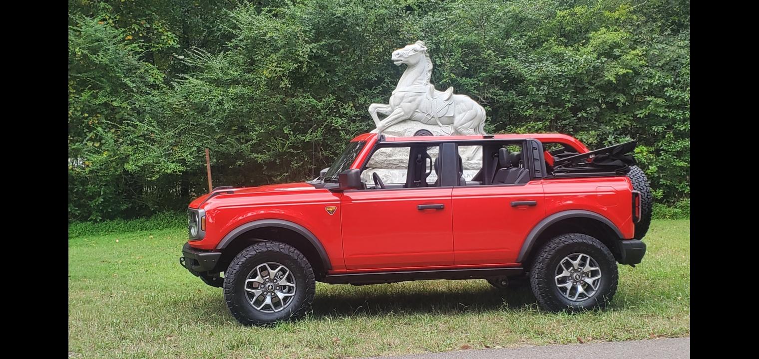 Ford Bronco Ol red pic Screenshot_20210905-164202_Gallery