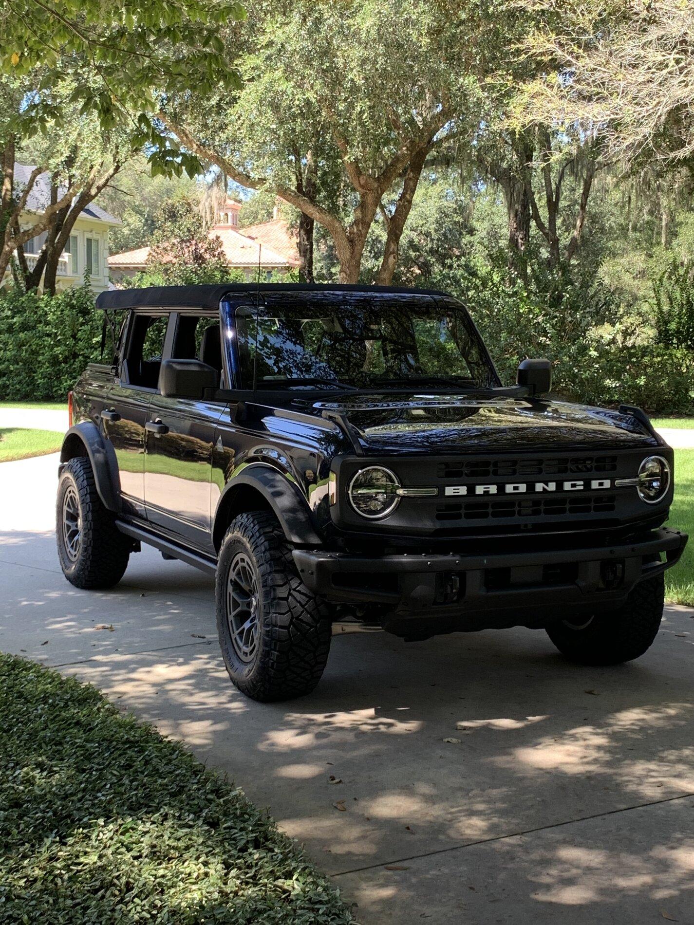 Ford Bronco AMB Black Diamond Build: 33" Nitto Ridge Grappler tires + 17" RTR satin charcoal. Stock suspension 0ab186e2-f903-4abd-9995-d3db1a9e1efd-jpe
