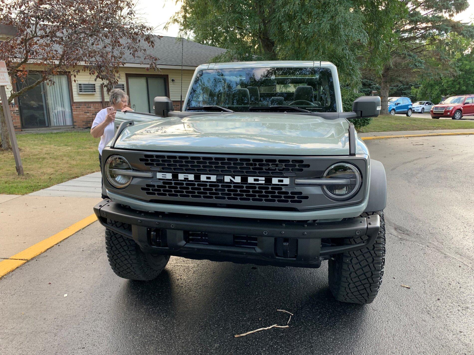 Bronco2.jpg