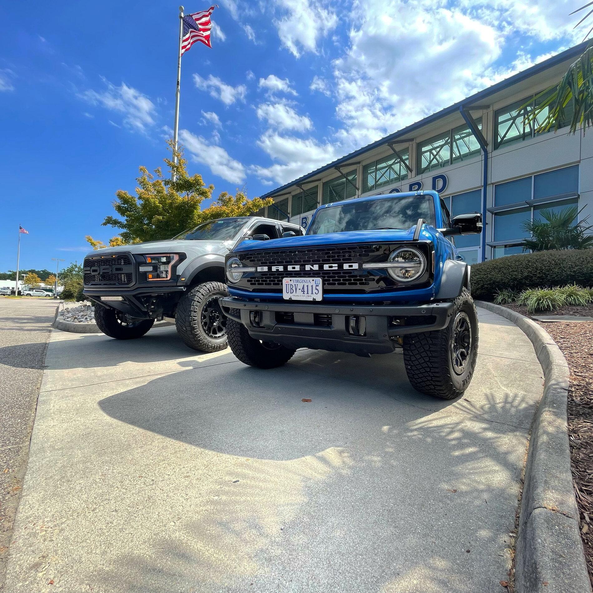 Ford Bronco Bronco Wildtrak VS F150 Raptor Comparison with Photos 9A71FB48-BAAE-46A6-B721-43A15F153707