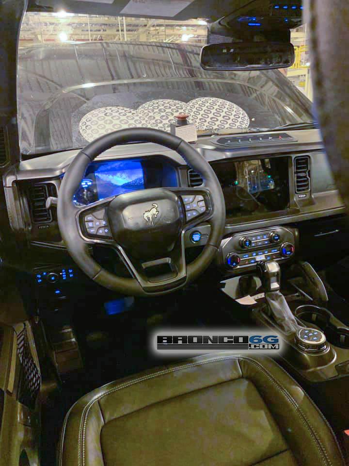 Ford Bronco Spotted: Badlands No-Sasquatch Bronco On 33″ Tires [Updated With Interior] 2021 Ford Bronco Interior Leather Badlands Automatic Transmission