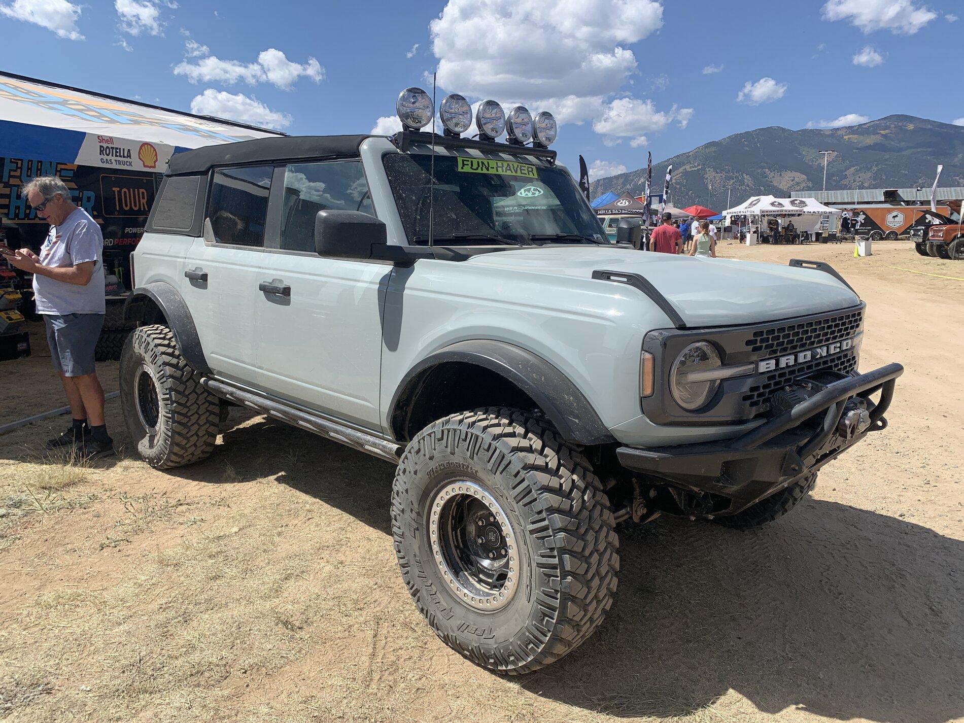 Ford Bronco Bronco Super Celebration West Highlights?!?!? 0E2D74E8-04BE-43FD-9B52-A0DCD5980F3E