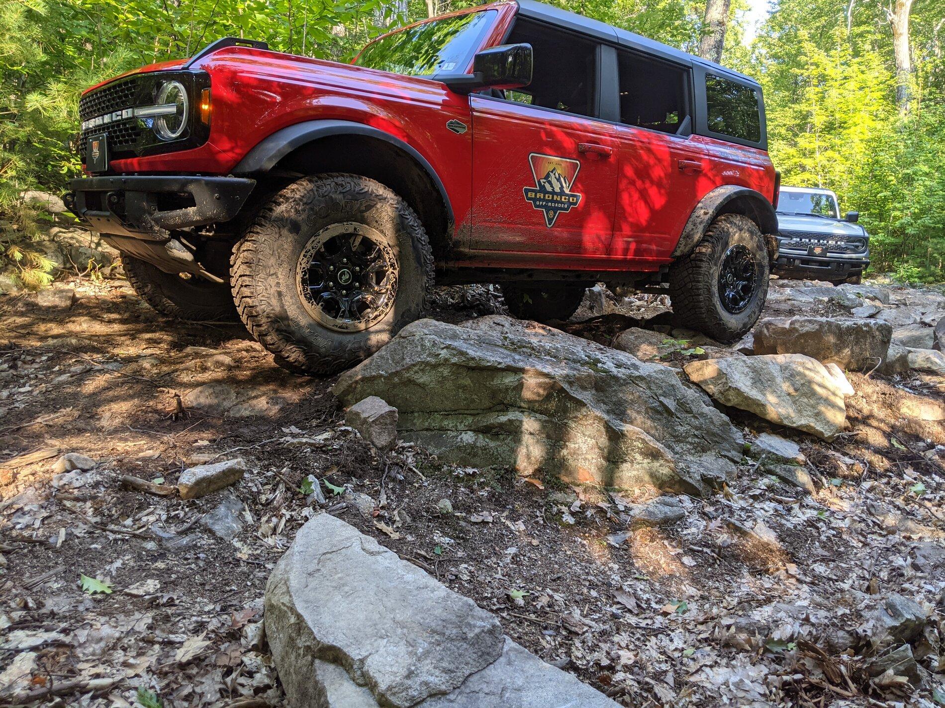 Ford Bronco RACE RED Bronco Club PXL_20210911_205824601