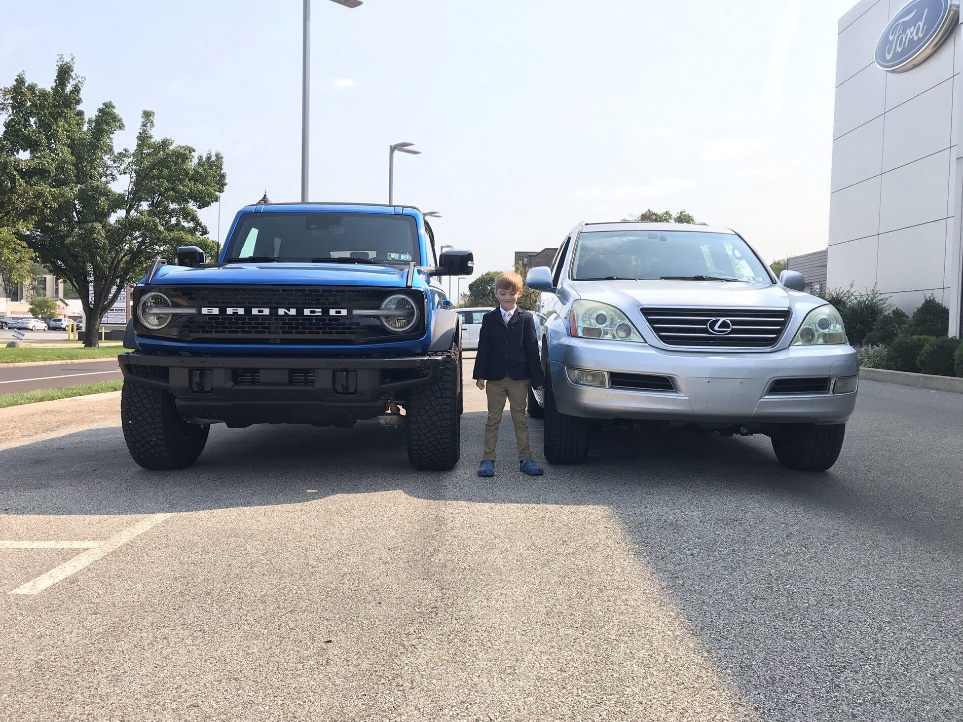 Ford Bronco Bronco Wildtrak VS F150 Raptor Comparison with Photos F0D81F3F-186D-4DE6-9CAB-66887B90616A