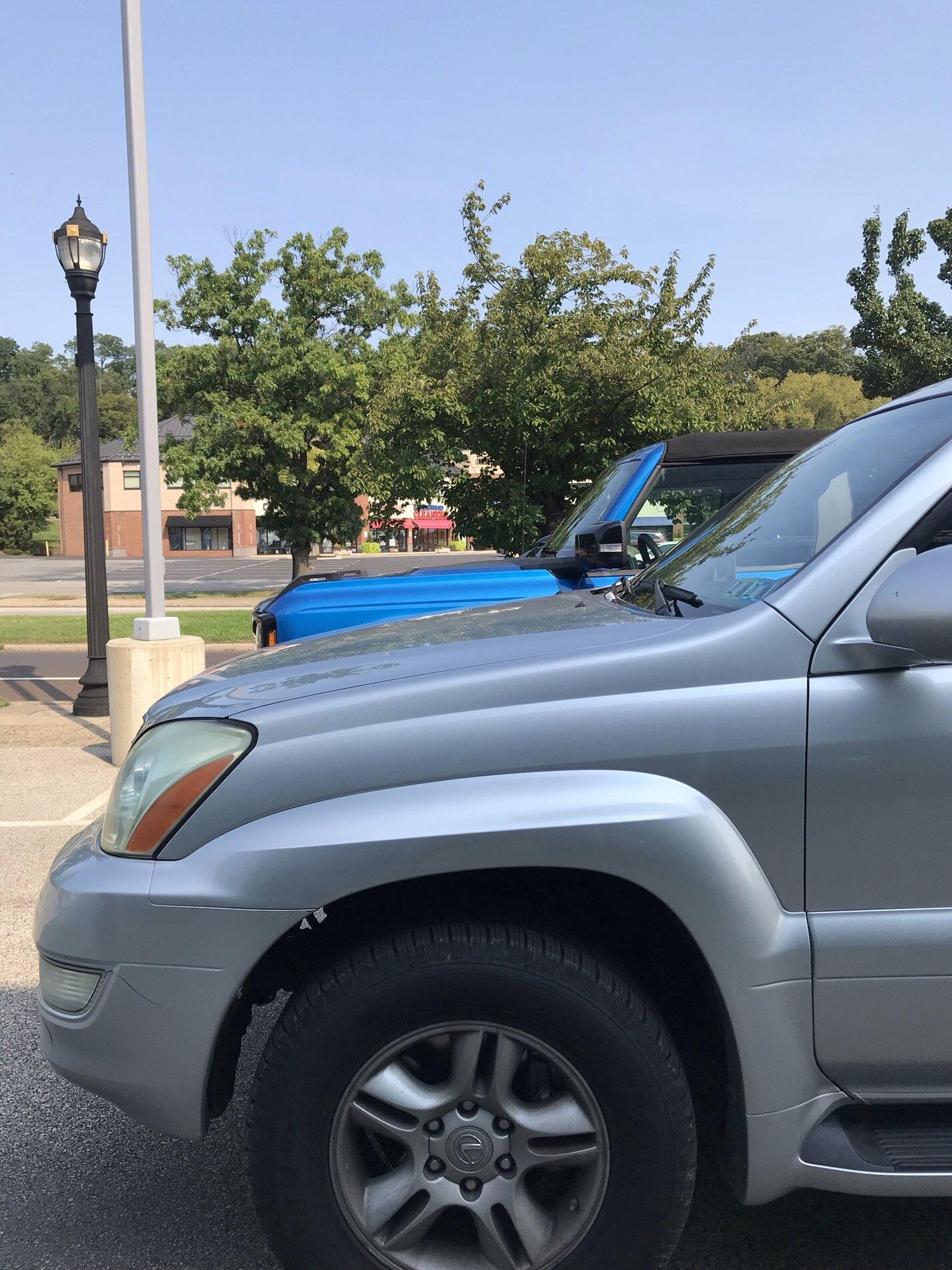 Ford Bronco Bronco Wildtrak VS F150 Raptor Comparison with Photos 6B49C136-76B8-411D-A278-B93AC0FF2EAB