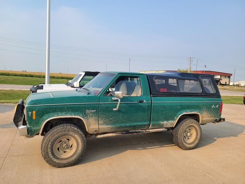 Ford Bronco First Edition next to Bronco2 size comparison 51462260699_657a2a04af_c