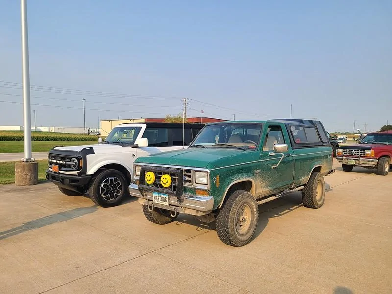 Ford Bronco First Edition next to Bronco2 size comparison 51462480230_e7d5203e32_c