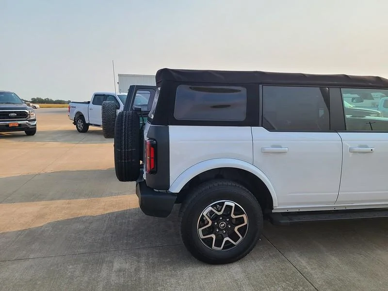 Ford Bronco First Edition next to Bronco2 size comparison 51460764782_aa716cf9bc_c