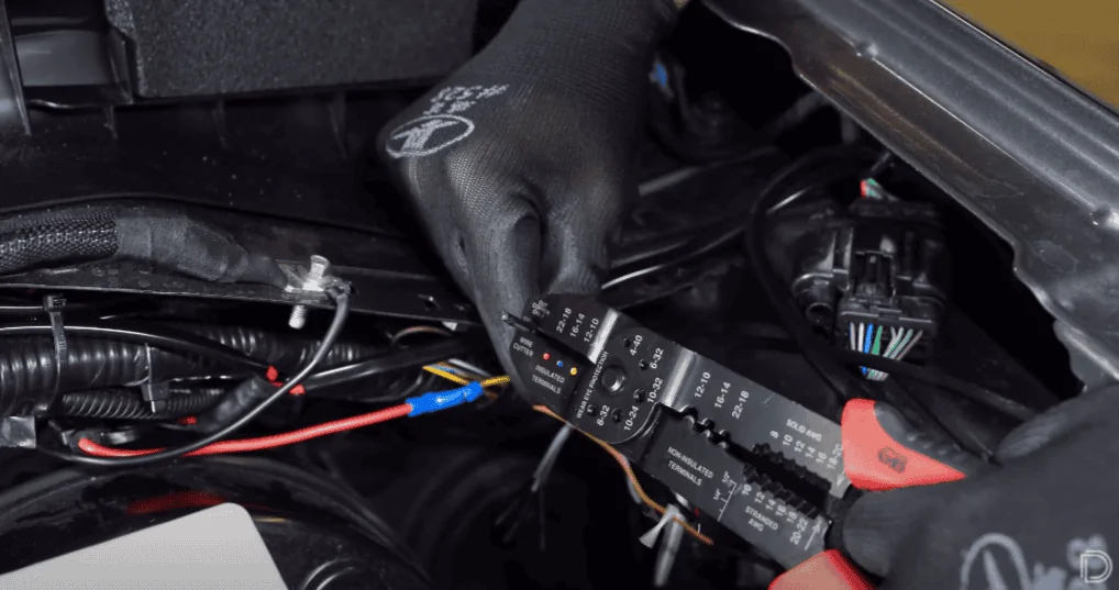 Ford Bronco How-to DIY: Wiring the Auxiliary Switches on the 2021 Ford Bronco wkY8FuY