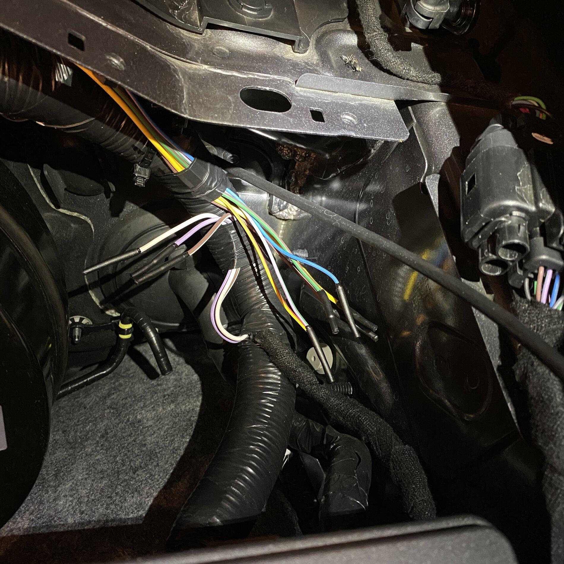 Ford Bronco Installing overhead aux switches after sales? 73F7F00E-5CDD-4E40-854C-84DA3C1076DA
