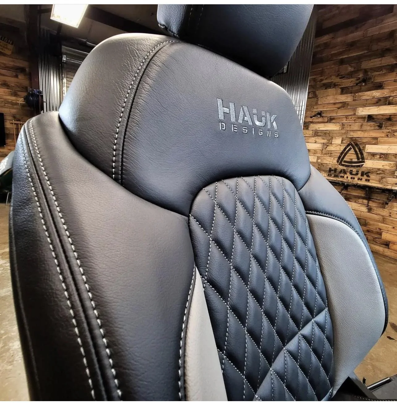 Ford Bronco Katzkin diamond stitch leather seats in Hauk Designs Bronco 1CB5BA9A-14F8-4B24-84CF-2F4F382DCBE0