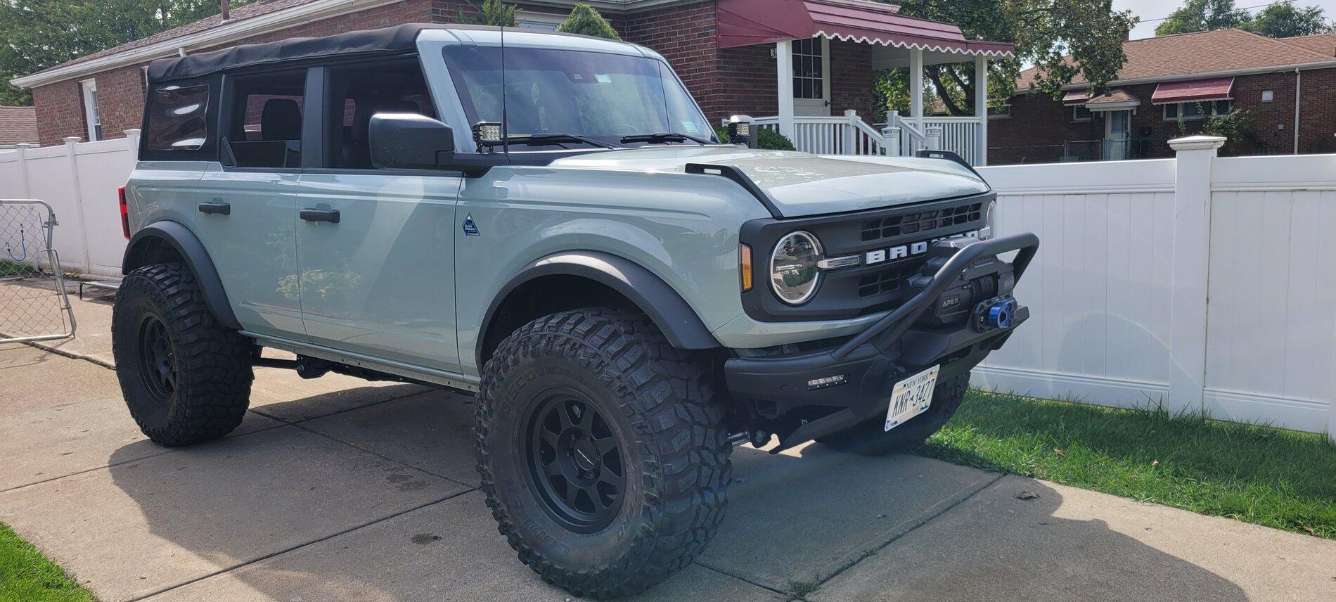 Ford Bronco My Black Diamond Bronco with 37's, 2" spacers, 4WP upper control arms & rear track bar, Method 701 20210915_142514
