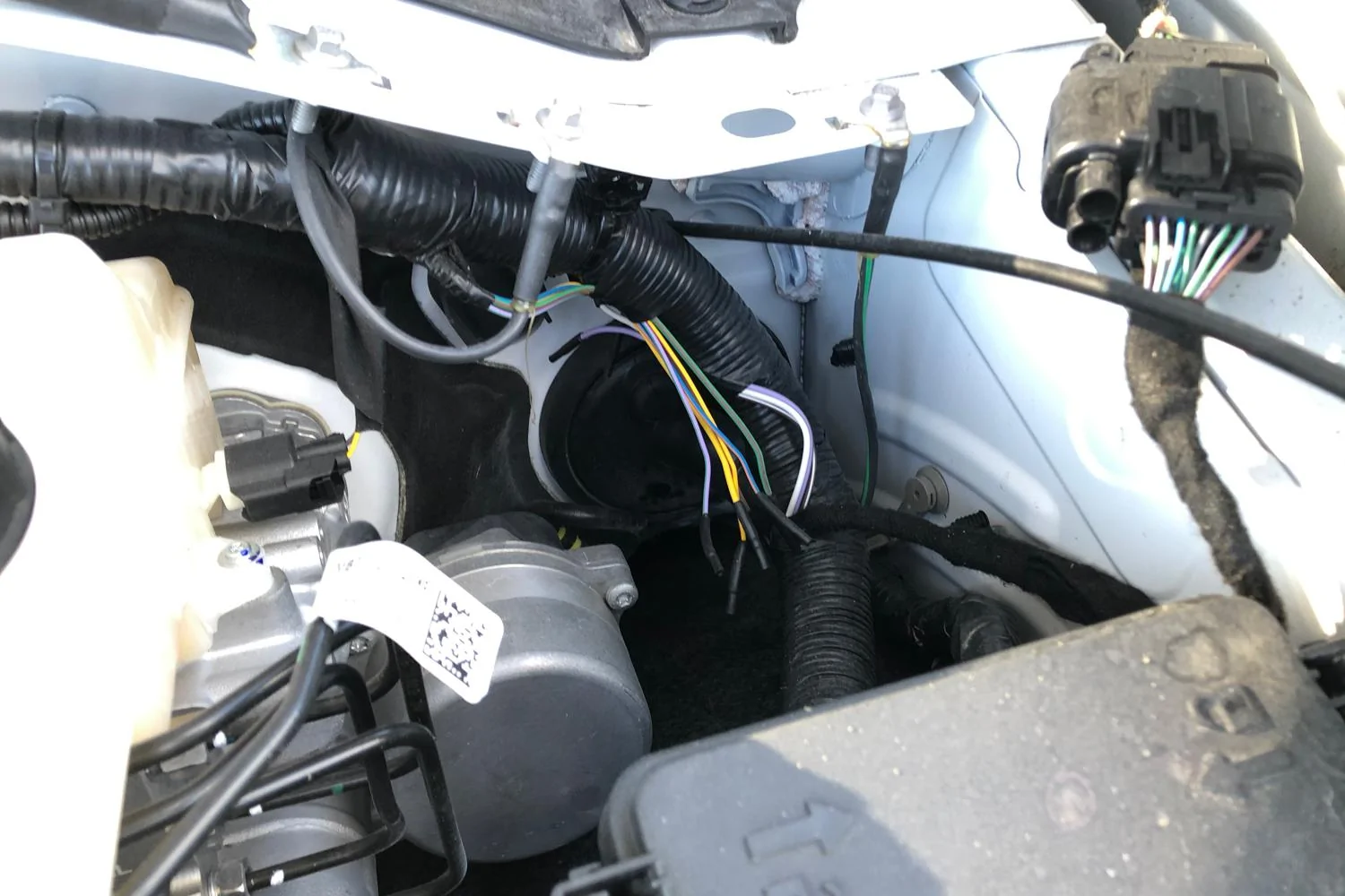 Ford Bronco Installing overhead aux switches after sales? Base-Model-Aux-wires