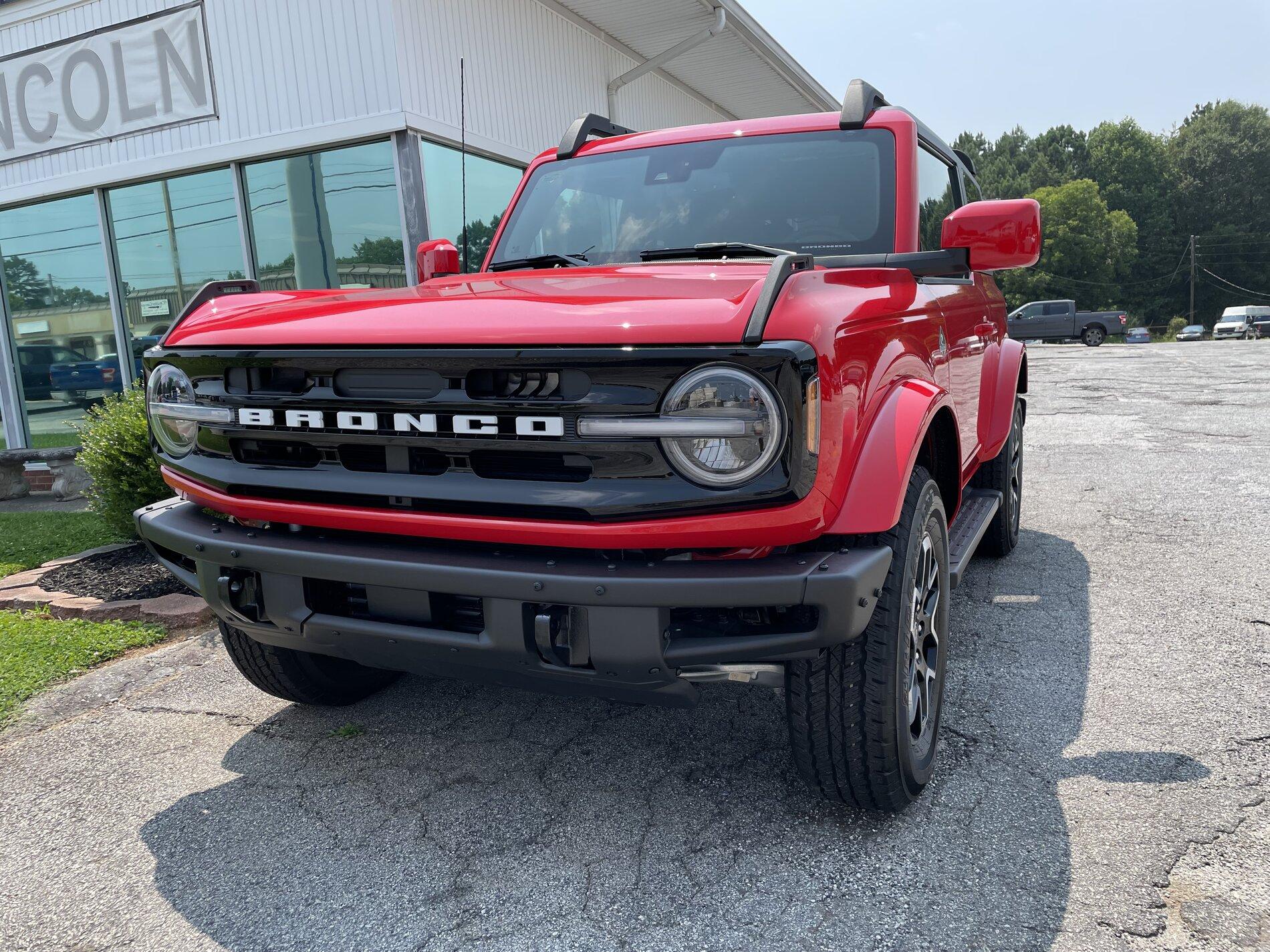 Ford Bronco Non-Sasquatch Walkarounds? 27103D55-6519-4CD8-A545-DA8F7C68F0C5