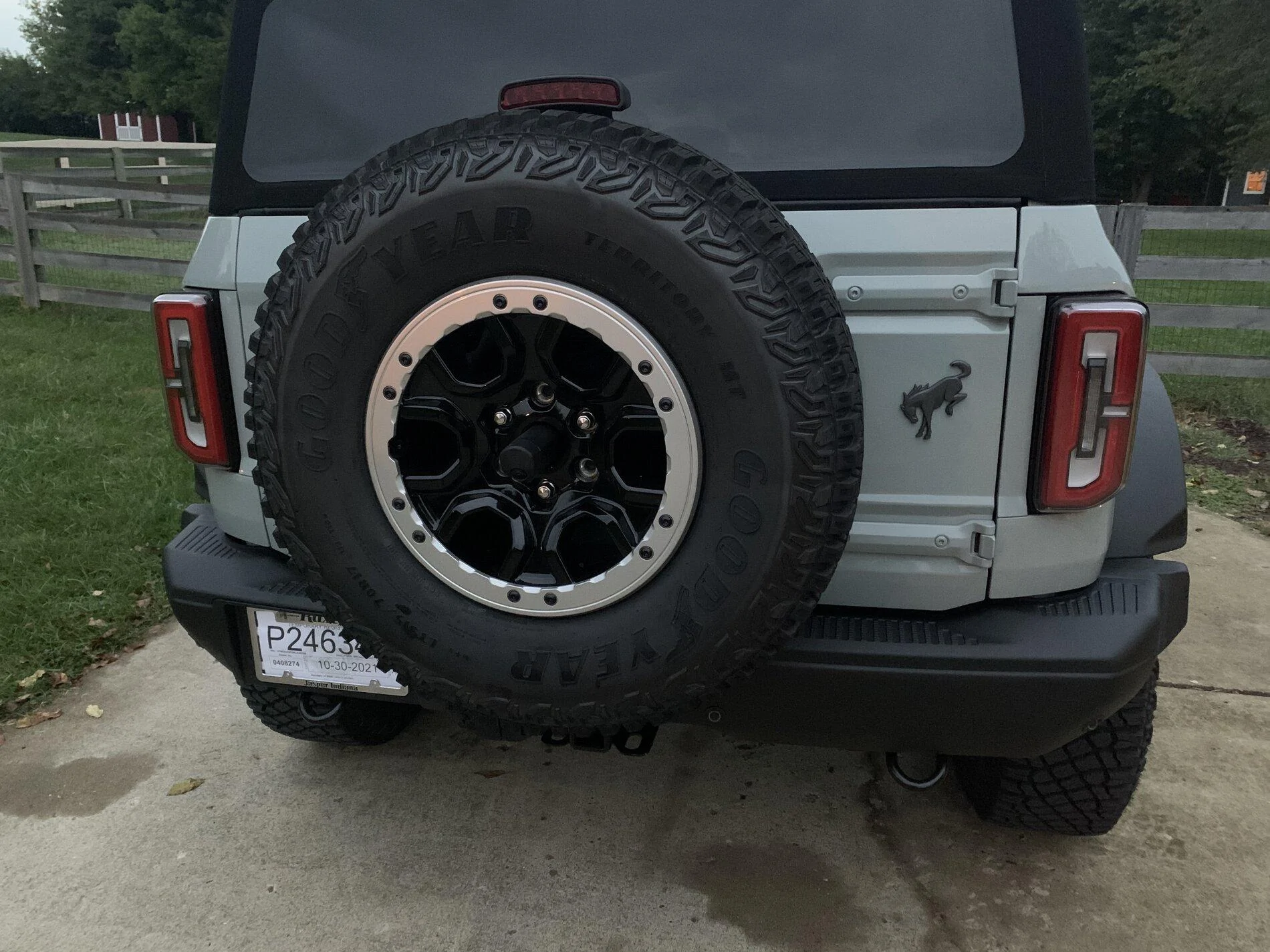 Ford Bronco Plasti Dipped Bronco Emblem 53D71D7D-6800-49EB-BE5E-72E2C8118868