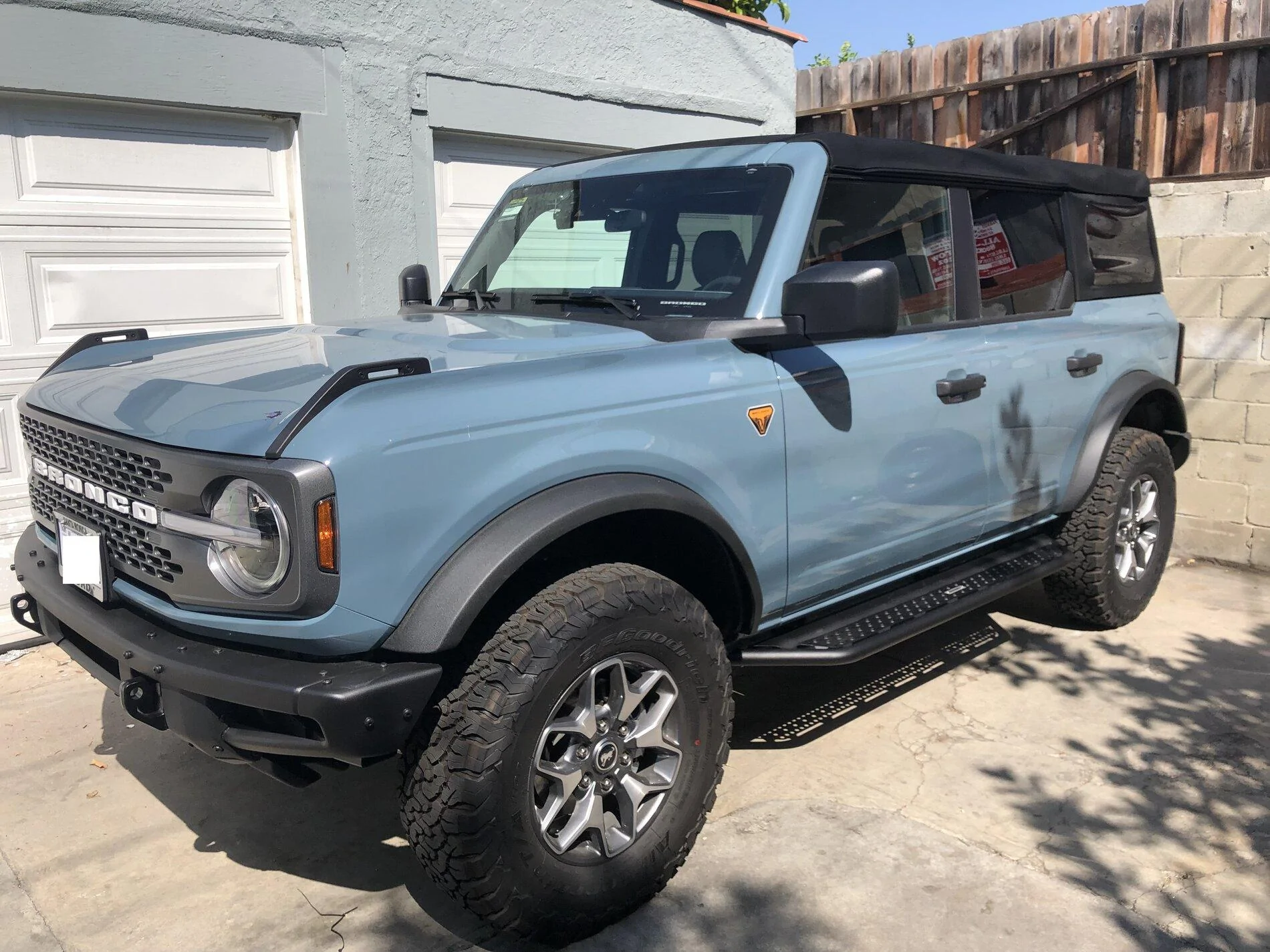 Ford Bronco Installed the Rhino Dominator D6 tube steps on my Badlands Bronco IMG_2189