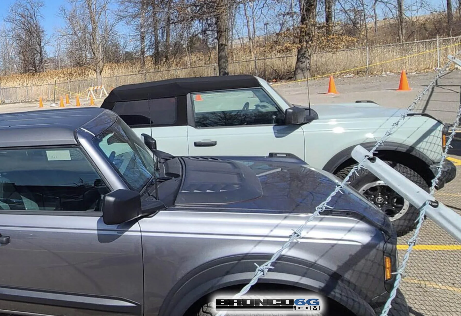 Ford Bronco Pics: Ford Accessory Hood Scoop and Fender Flares by Air Design installed on 2021 Bronco 2-Door Big Bend 2021-bronco-hood-moldings-jpeg