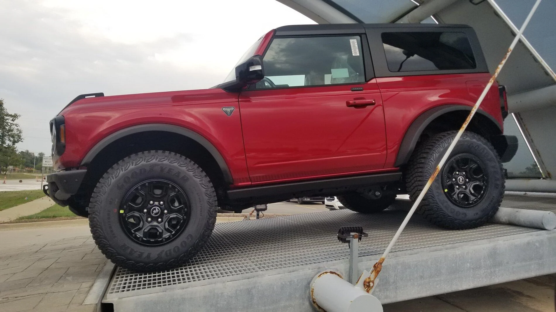 Ford Bronco RAPID RED Bronco Club 20210920_181707
