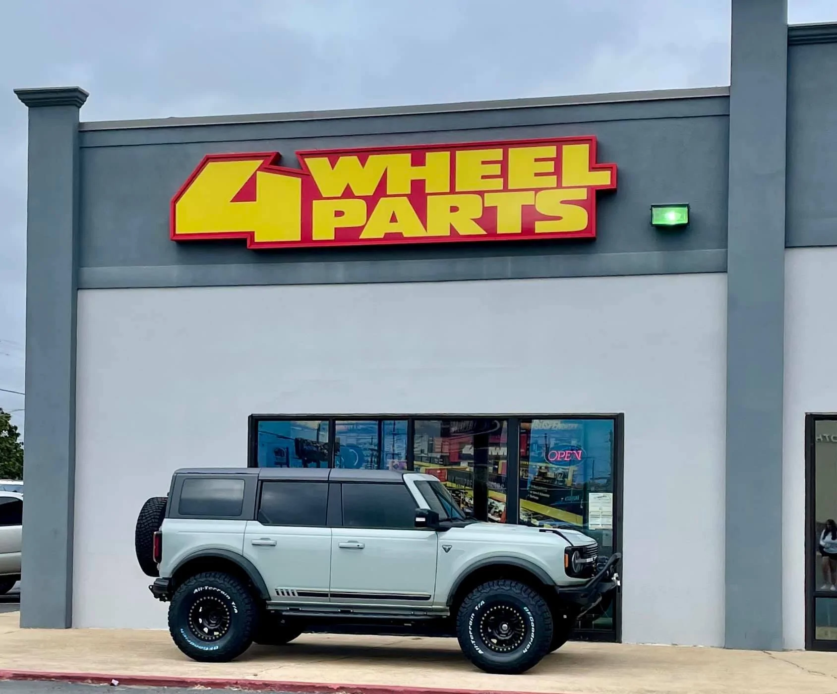 Ford Bronco CACTUS GRAY Bronco Club Modified Bronco First Edition Cactus Gray build by 4WP 6