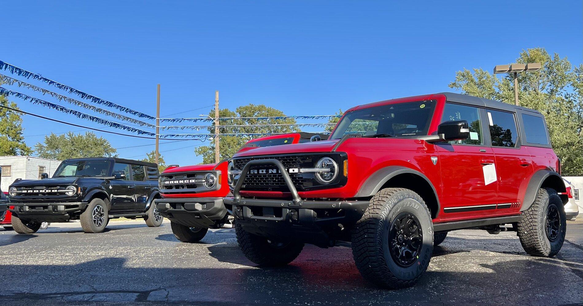 Ford Bronco MIC 2.0 (?) Hardtop Closeup Pics on 2021 Bronco A83C54E8-5423-4352-93E5-A5BD17D1DD2E