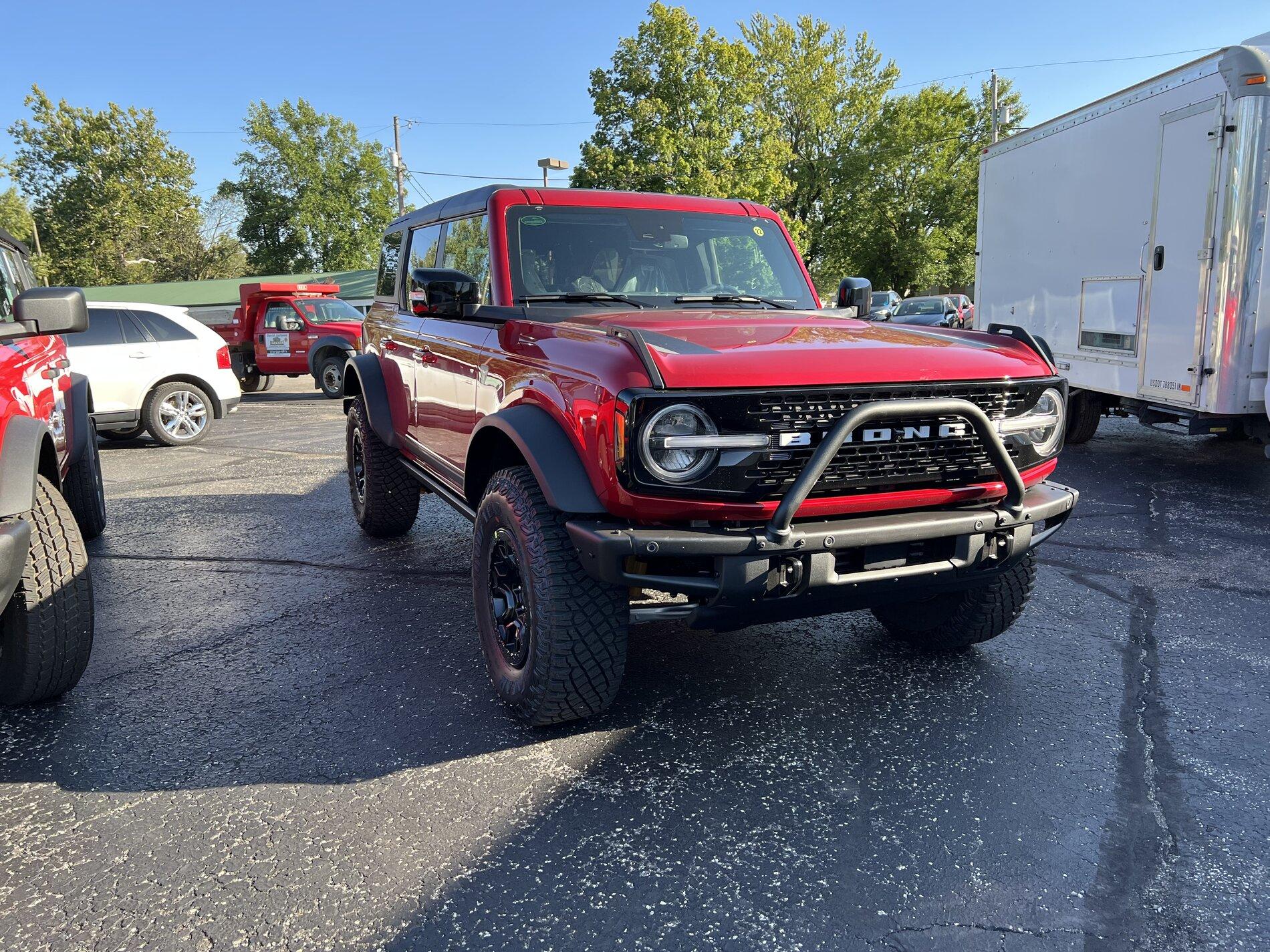 Ford Bronco MIC 2.0 (?) Hardtop Closeup Pics on 2021 Bronco F74600A1-29D8-4BBC-AF1F-F19156BB2AF1