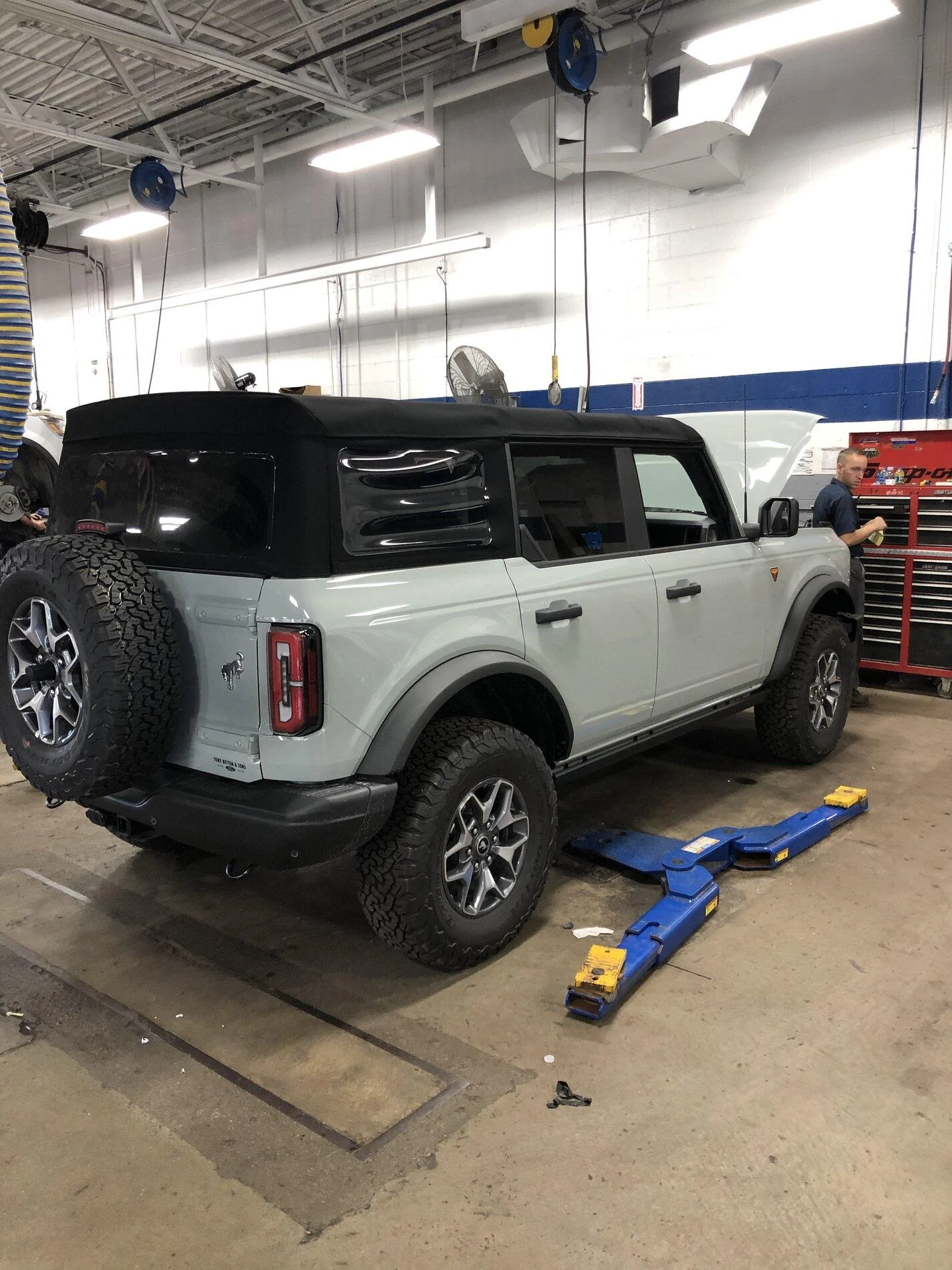Ford Bronco Bronco getting Ready for Delivery CAB36C81-A02E-43DD-B117-0C000FBA072E