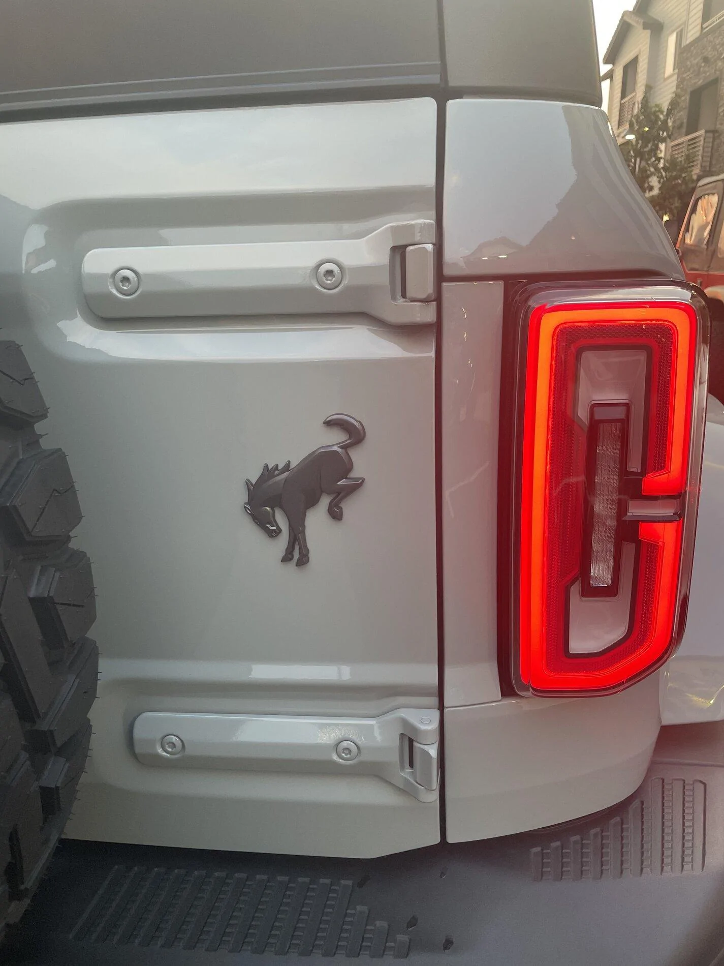 Ford Bronco CACTUS GRAY Bronco Club B4E2E19F-C27F-4D57-873D-F4BD9913A519