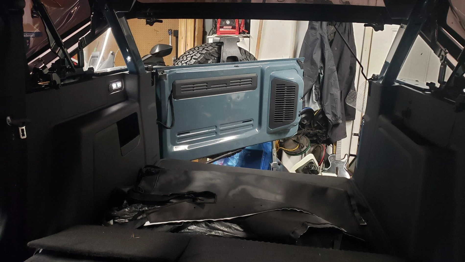 Ford Bronco 4dr Trunk Size 20210925_153159