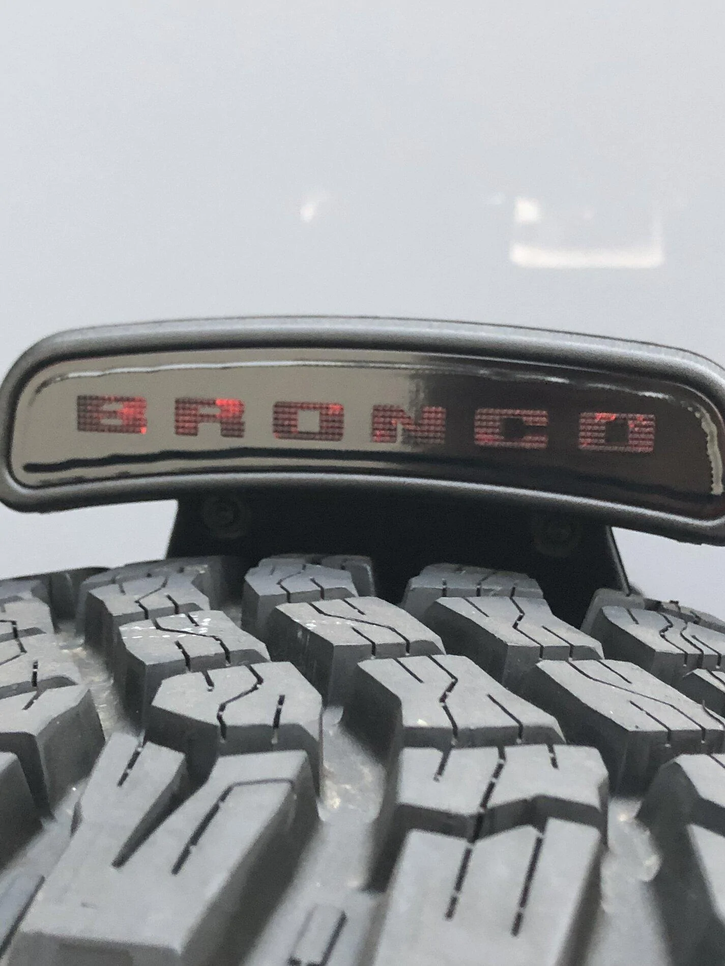 Ford Bronco SHADOW BLACK Bronco Club A1D19913-9966-469E-978E-AE2BBB23FFFA