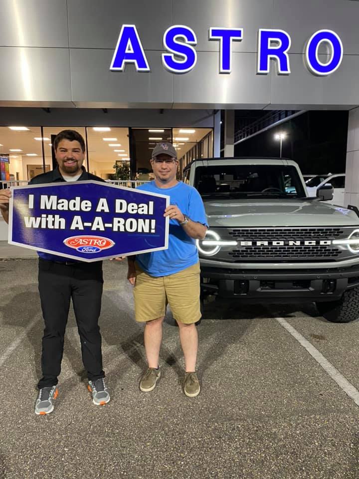 Ford Bronco 🛠 8/30 Build Week Group 242924236_10216721211061198_6641087045188702255_n