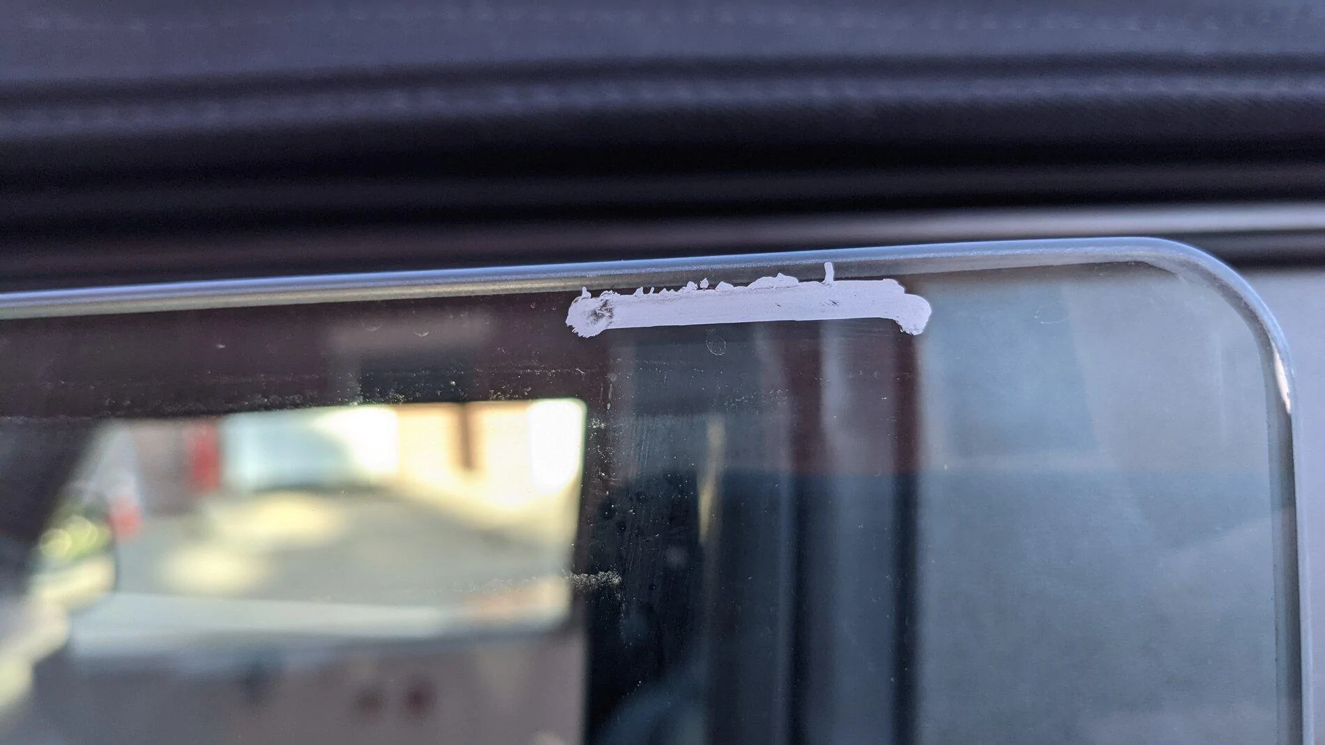 Ford Bronco What are these marks on my windows? Easter egg or something else? PXL_20210926_211858027