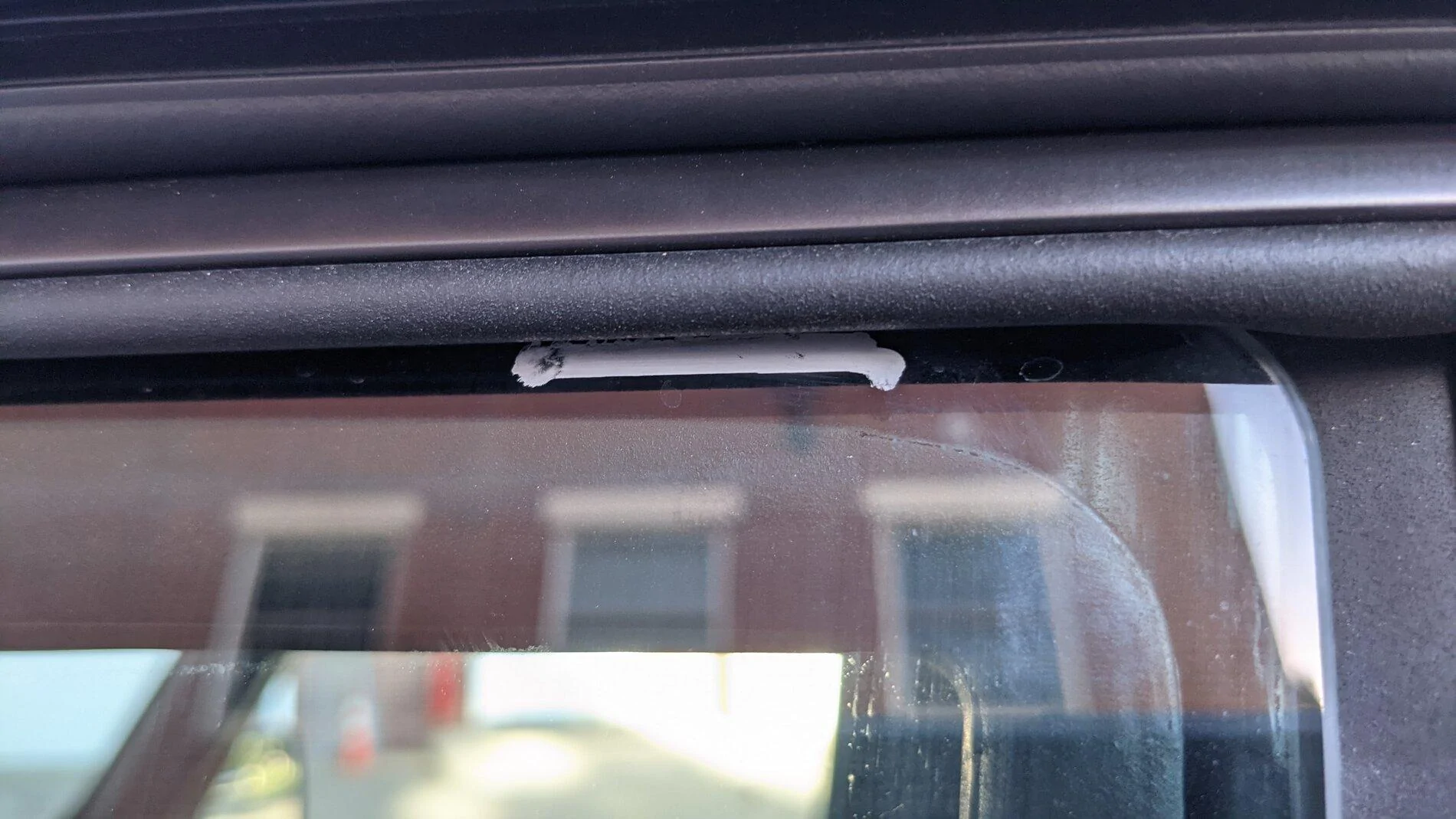 Ford Bronco What are these marks on my windows? Easter egg or something else? PXL_20210926_211852774