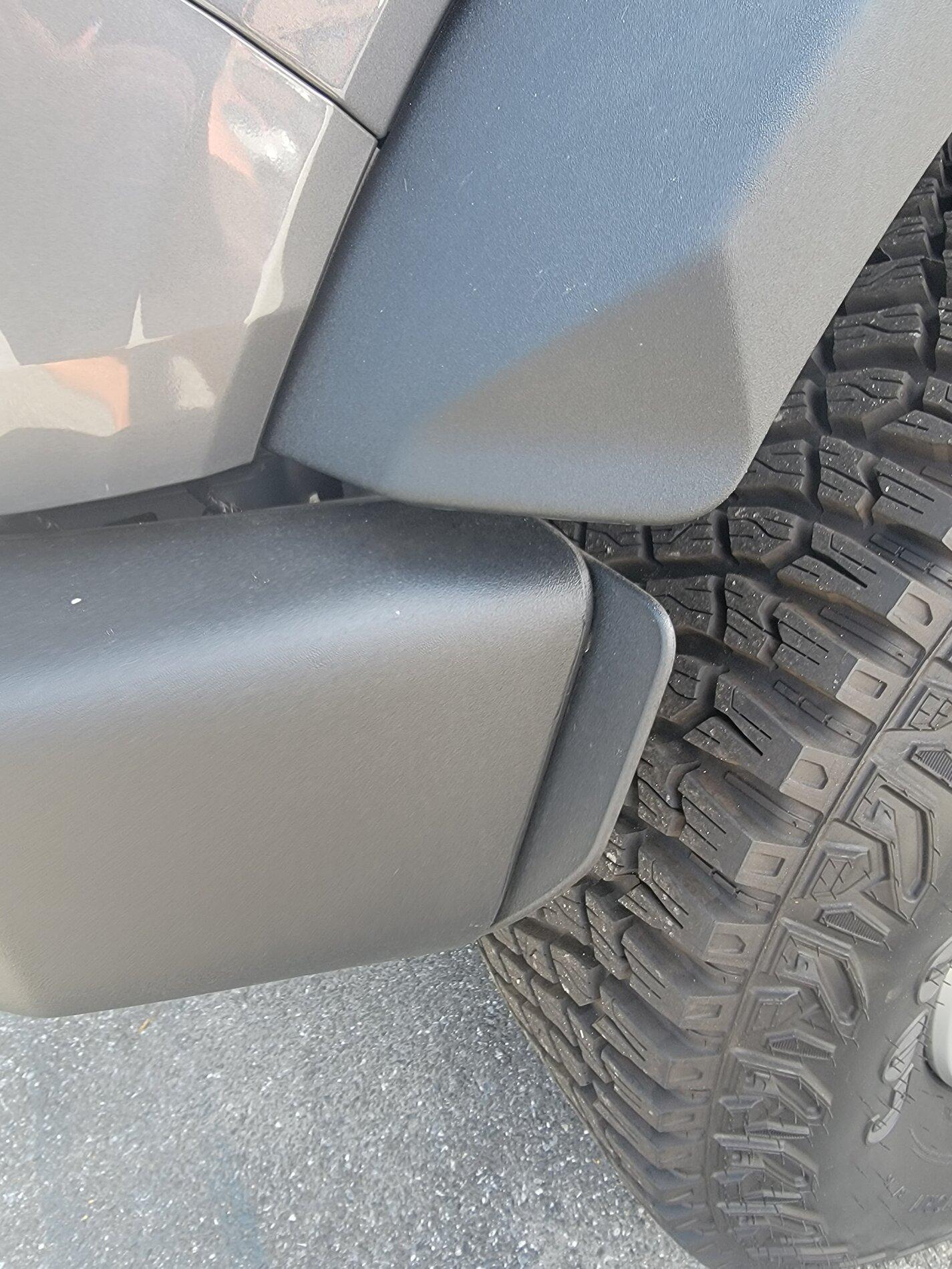 Ford Bronco Design changes or just differences in packages? 20210925_123931