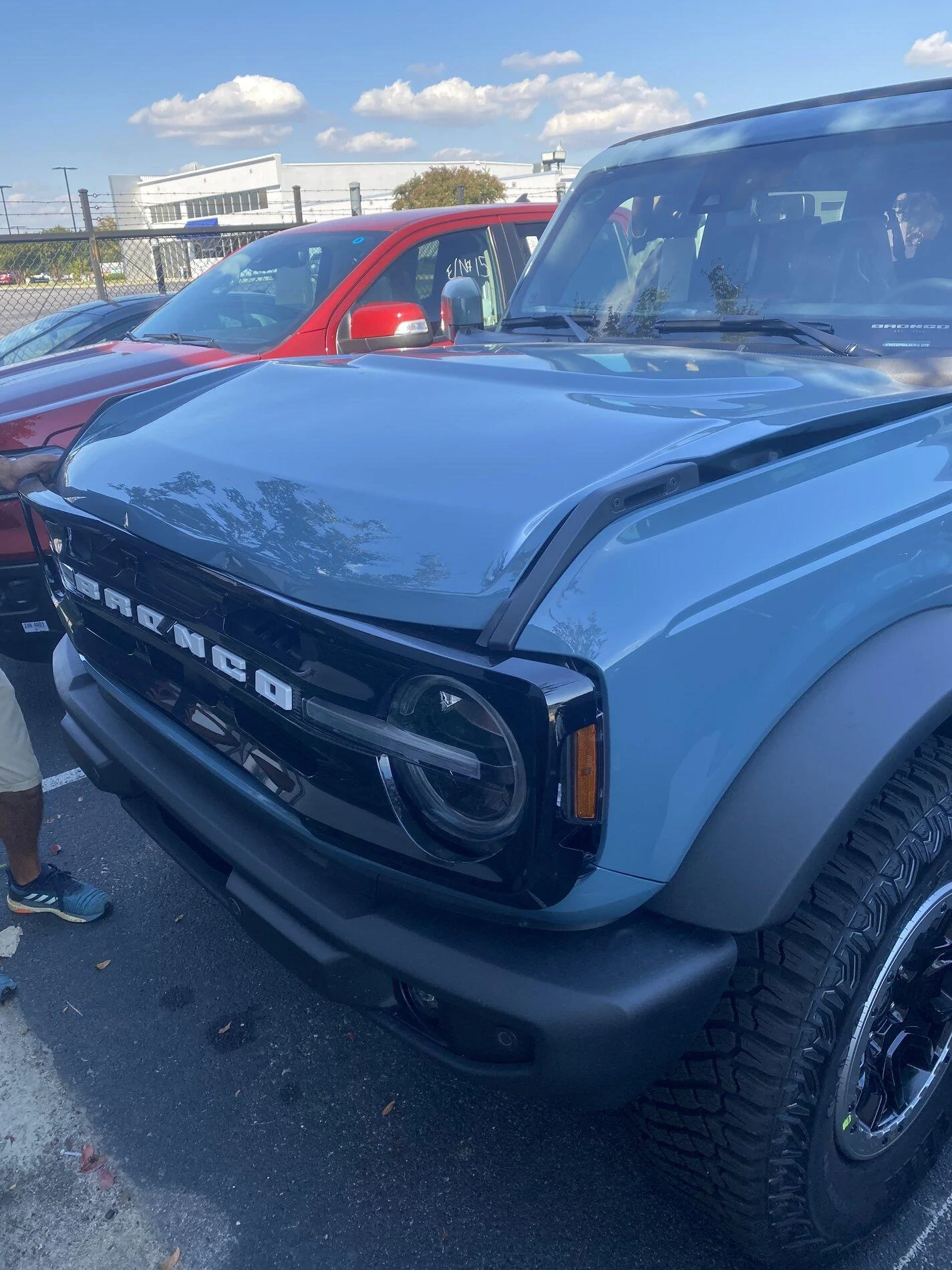 Ford Bronco My Bronco arrived damaged. It tried to buck its way out of the train transport last week. 😖 3AE4B92B-E10E-49F3-A1CF-E17C7DD1546E
