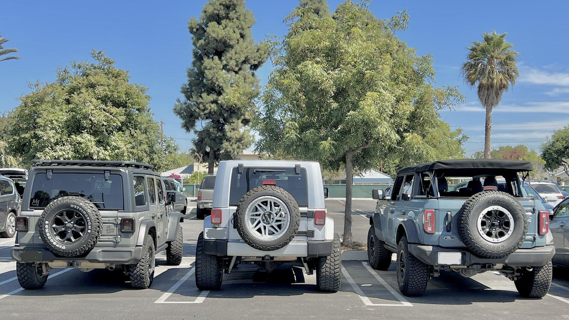 Ford Bronco Bronco | Wranglers - Side-by-Side C422346C-453C-4336-AE53-21D0AF53D333