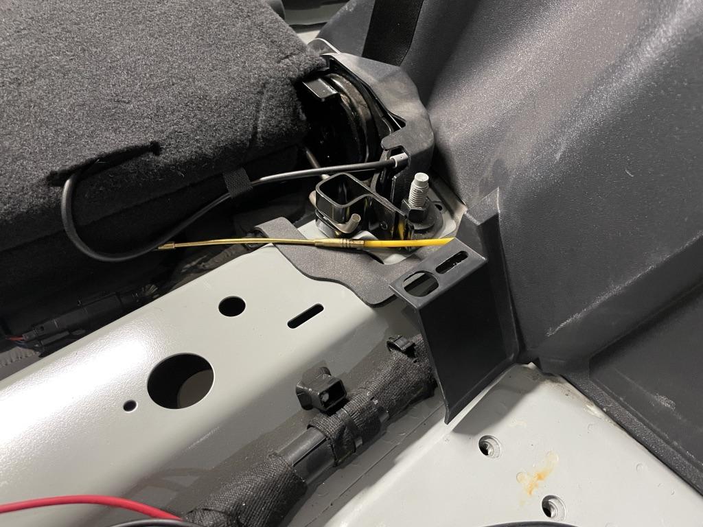 Ford Bronco Routing Power for Ham Radio UNADJUSTEDNONRAW_thumb_bfb