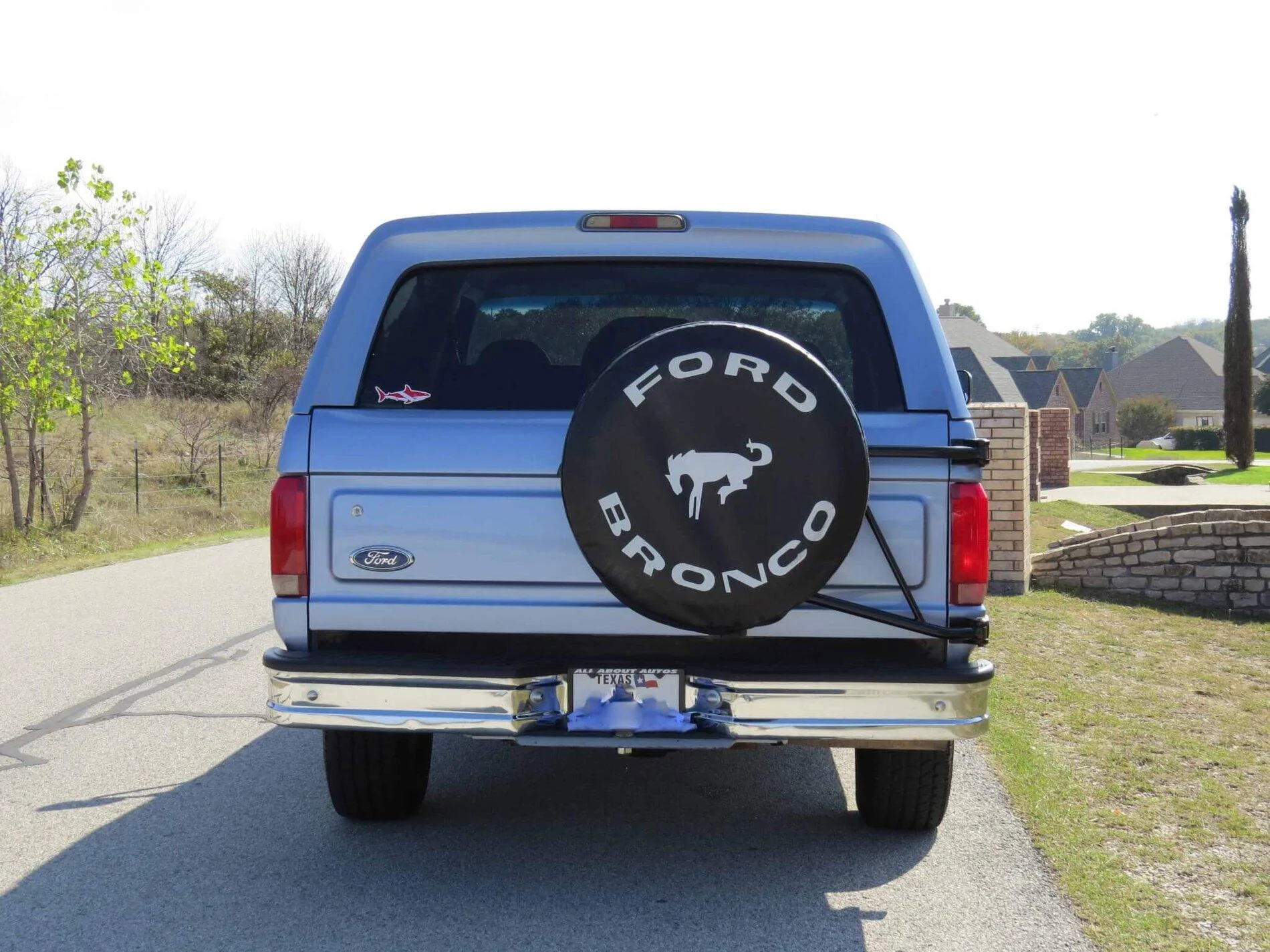 Ford Bronco FORD stamp on the tailgate 1596201004409
