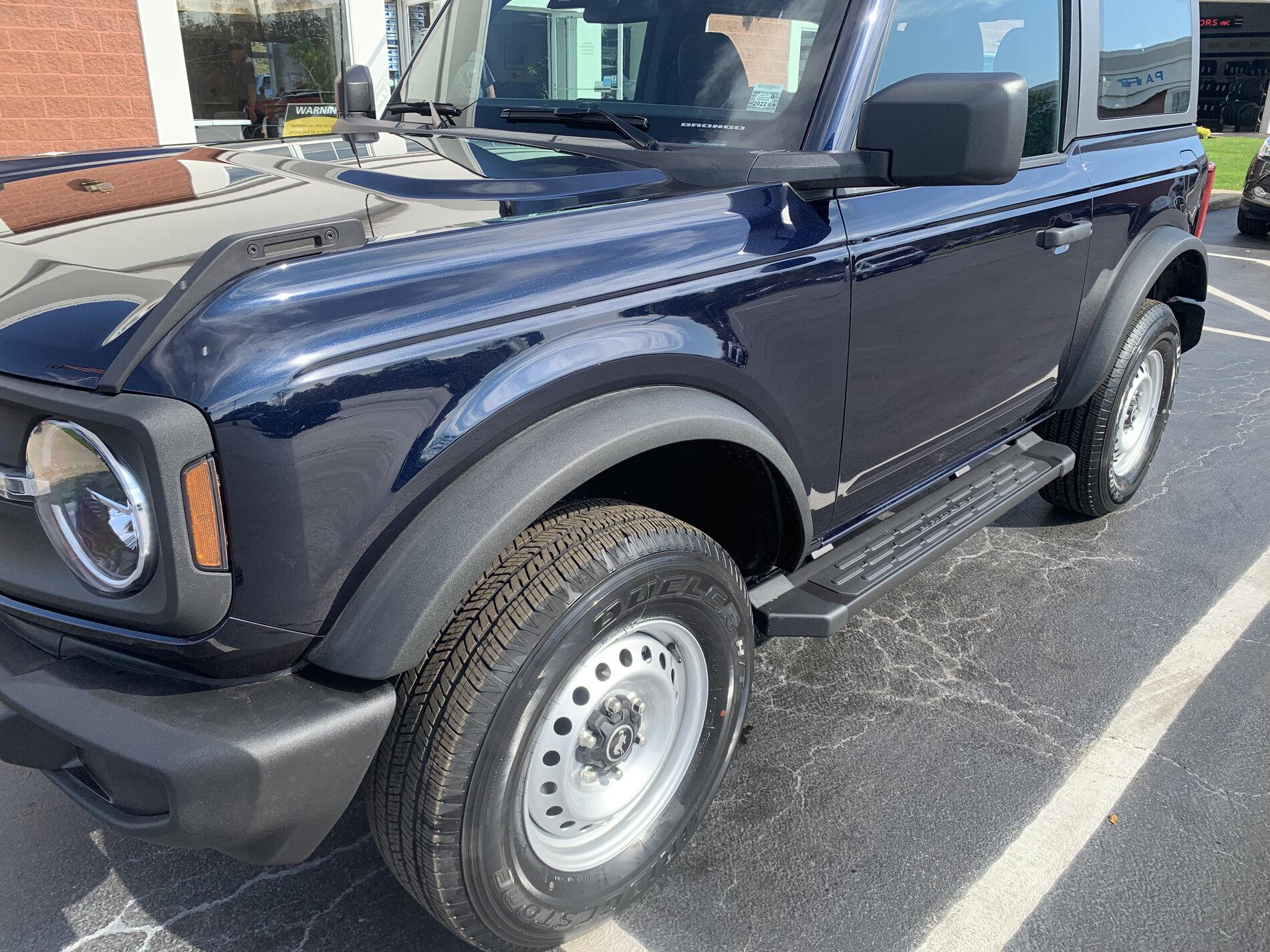 Ford Bronco ANTIMATTER BLUE Bronco Club E3EDAADC-30F8-425A-91B1-6B241D01A461