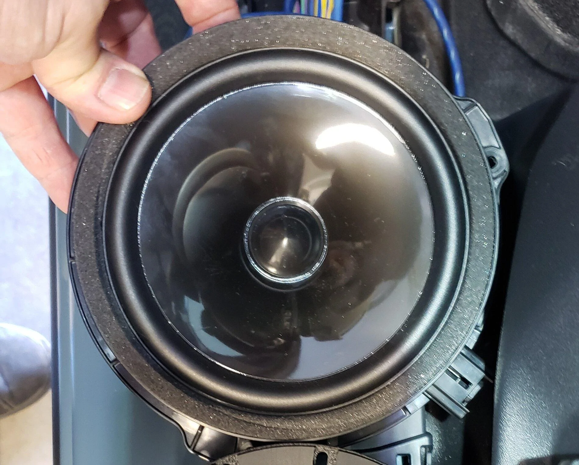 Ford Bronco Bronco 6 speaker audio quality 20211009_150104~01