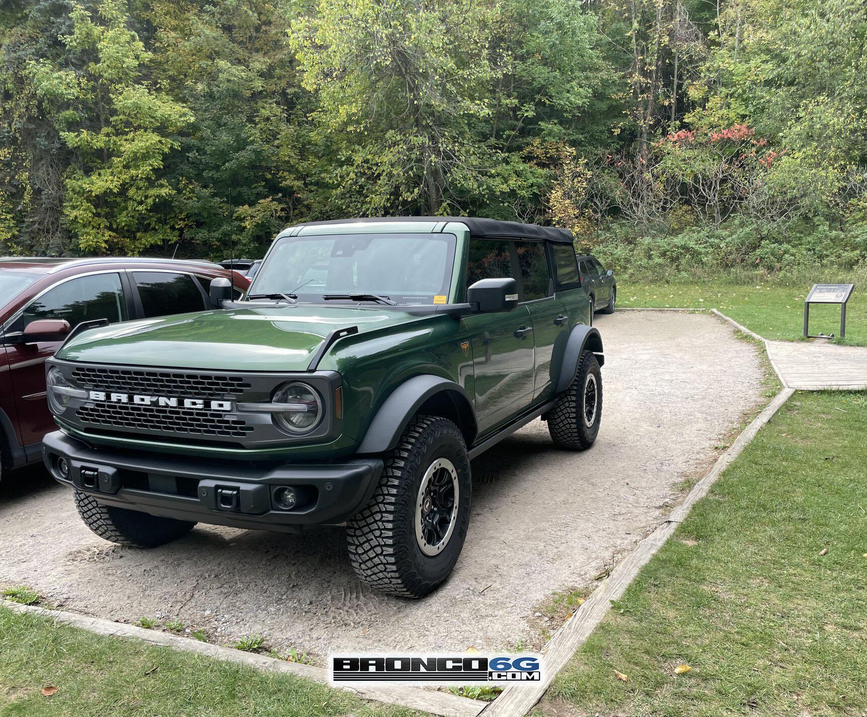 Ford Bronco Eruption Green Bronco Badlands Sasquatch + Capable Bumper spotted in the Wild Eruption Green Bronco Badlands Sasquatch + Capable Bumper 2